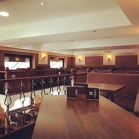 Hotel Stalingrad บรัสเซลส์ ภายนอก รูปภาพ