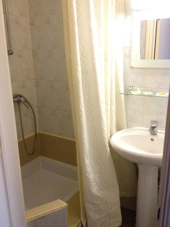 Hotel Stalingrad บรัสเซลส์ ห้อง รูปภาพ